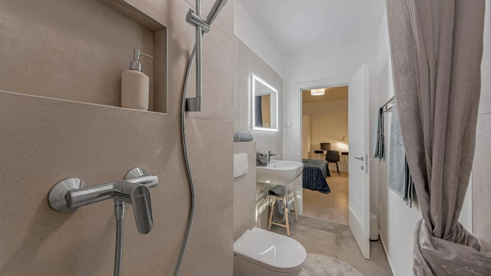 Villa San For 6 Persons In Medulin With Fitness And Only 2 Km From The Beach With Sea View Liznjan Croatia