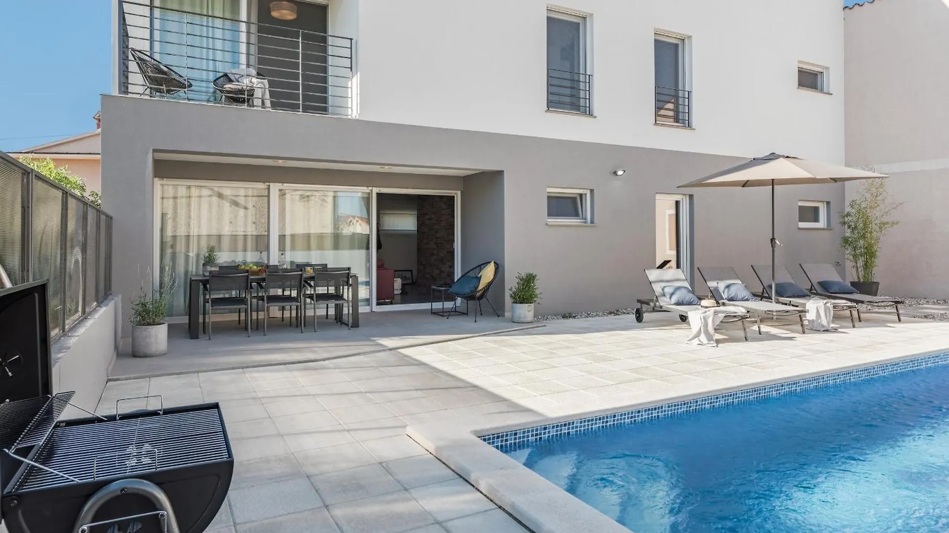 Villa San For 6 Persons In Medulin With Fitness And Only 2 Km From The Beach With Sea View Liznjan